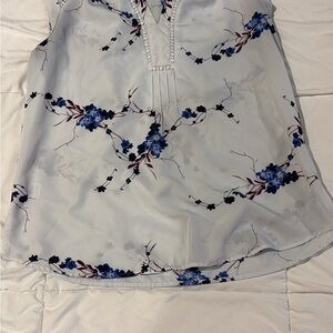 Daniel Rainn Light Blue Floral Sleeveless Blouse
